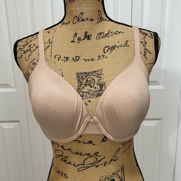 Victoria’s Secret Lot of 2 Bras - Black and Tan - Size 34D - Picture 3 of 14